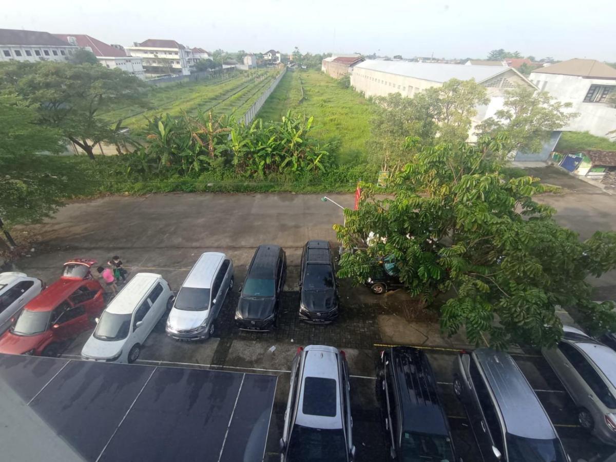 Hotel Cendana Coliving Solo Baru Esterno foto